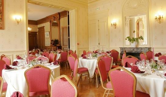 Chateau De Montbraye Parigné-lʼÉvêque 외부 사진